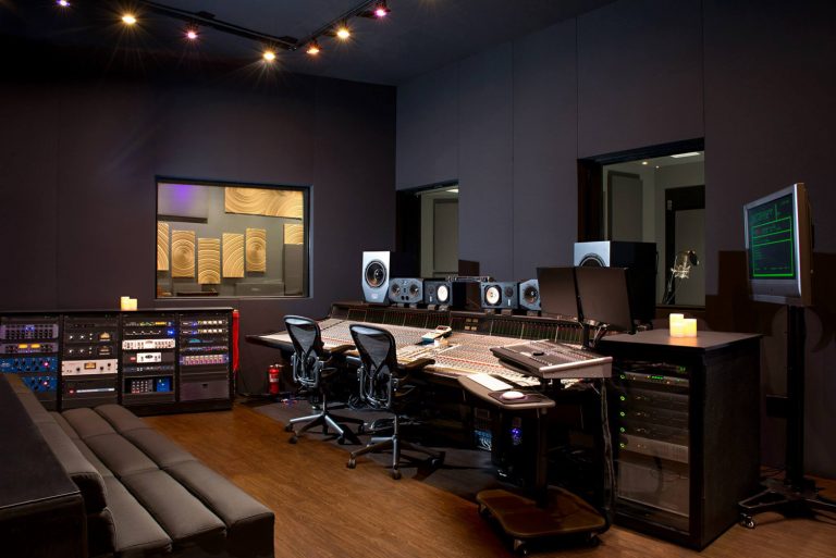Hybrid-Studios-Control-Room-sm